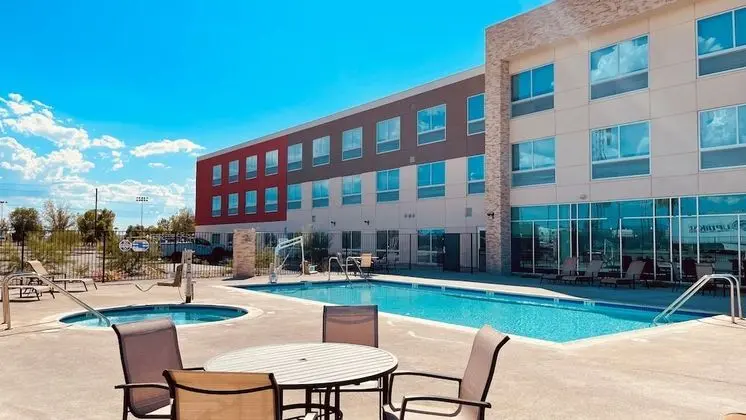 Holiday Inn Express And Suites Blythe, an IHG Hotel - Havuz