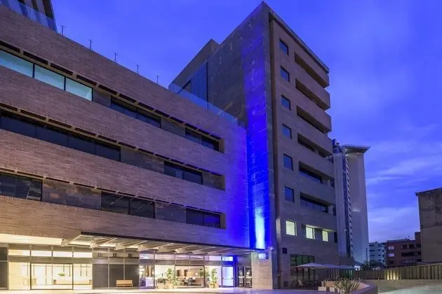 Holiday Inn Express & Suites Bogota Zona Financiera, an IHG Hotel