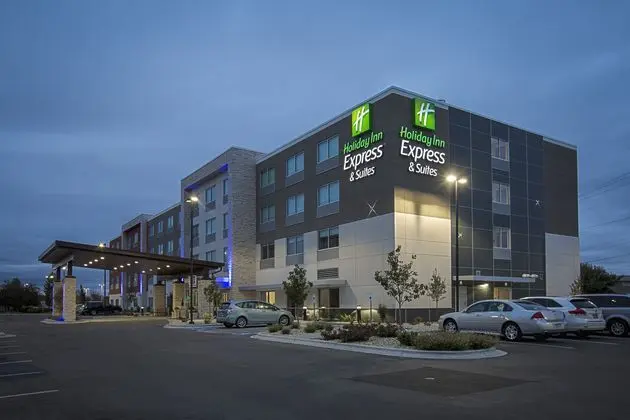 Holiday Inn Express and Suites Boise Airport