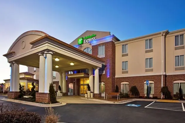 Holiday Inn Express and Suites Bremen - Dış Mekan
