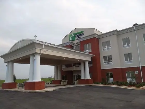 Holiday Inn Express and Suites Brookhaven