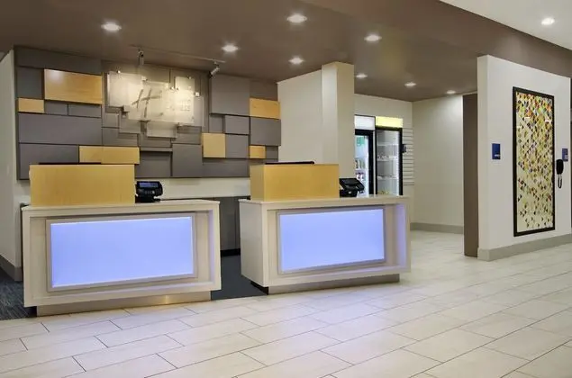 HOLIDAY INN EXPRESS AND SUITES BROOKSHIRE-KATY FRE - Dış Mekan