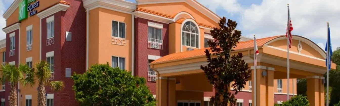 Holiday Inn Express and Suites Brooksville I-75