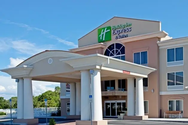 Holiday Inn Express and Suites Brooksville West