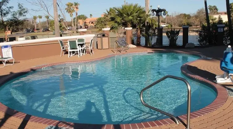 Holiday Inn Express Hotel & Suites Brownsville