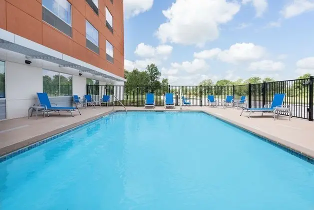 HOLIDAY INN EXPRESS AND SUITES BRYAN - COLLEGE STA - Havuz