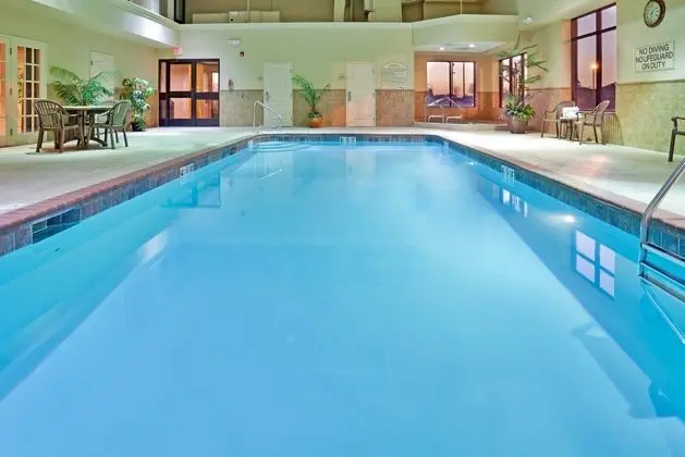 Holiday Inn Express and Suites Cape Girardeau I 55 - Havuz