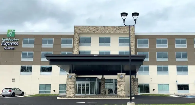 Holiday Inn Express & Suites Carlisle Southwest – I-81, an IHG Hotel