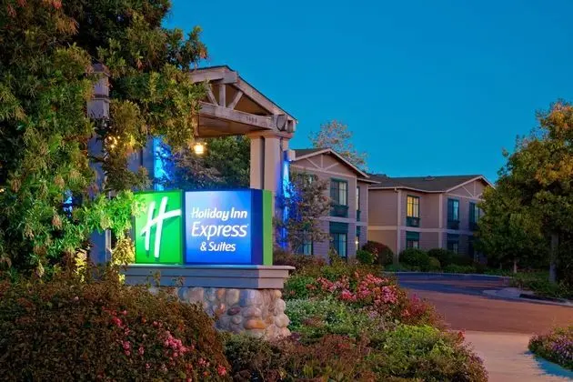 Holiday Inn Express Hotel & Suites Carpinteria - Dış Mekan