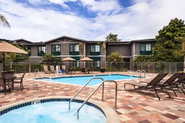 Holiday Inn Express Hotel & Suites Carpinteria - Havuz