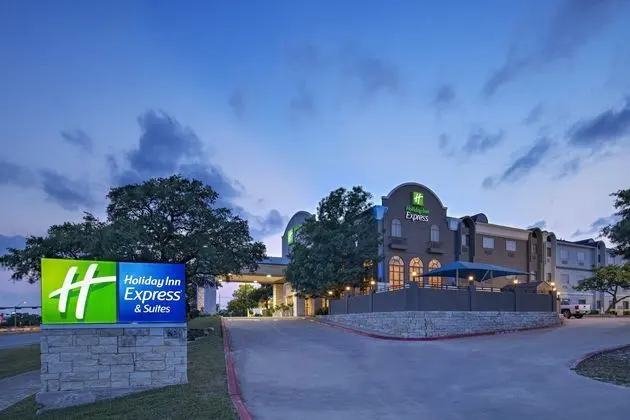 Holiday Inn Express and Suites Cedar Park Nw Austi - Öne Çıkan Resim