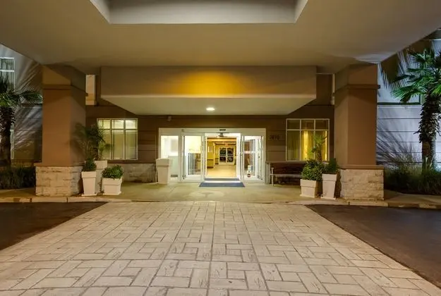 Holiday Inn Express and Suites Charleston Ashley P