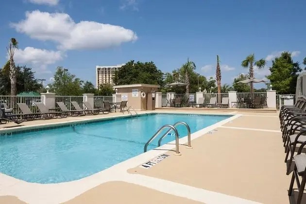 Holiday Inn Express & Suites Charleston DWTN - Medical CTR by IHG - Havuz