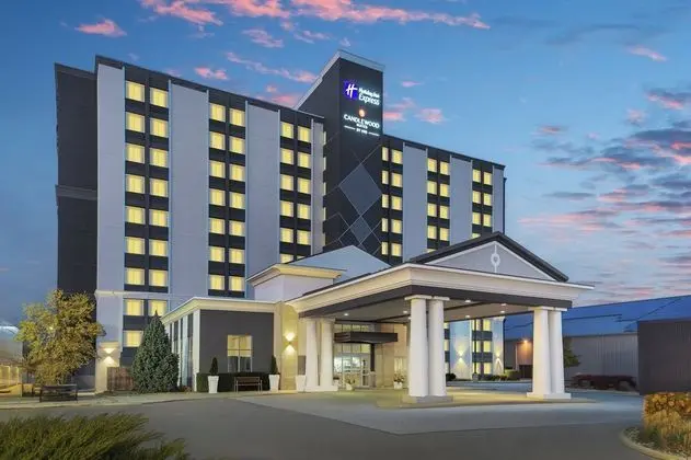 Holiday Inn Express & Suites Chatham South - Dış Mekan