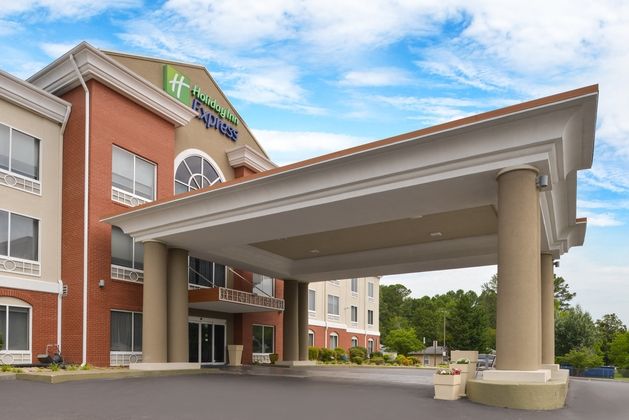 Holiday Inn Express and Suites Chattanooga East Ri