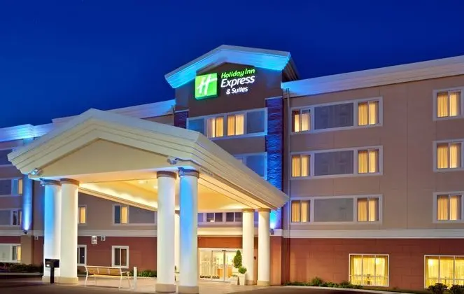Holiday Inn Express and Suites Chehalis Centralia