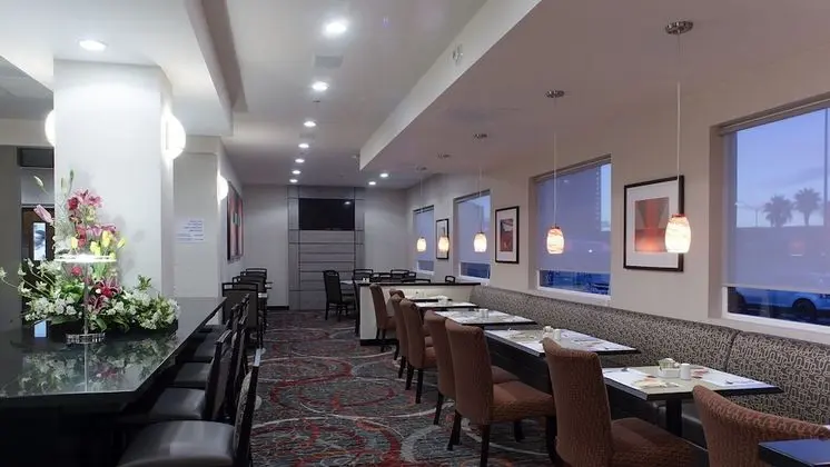 Holiday Inn Express & Suites Chihuahua Juventud, an IHG Hotel - Yerinde Yemek