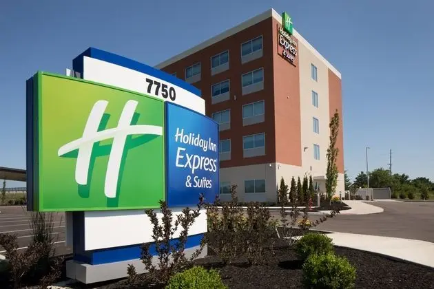 HOLIDAY INN EXPRESS AND SUITES CINCINNATI NORTH -