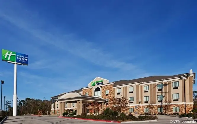 Holiday Inn Express & Suites Cleveland