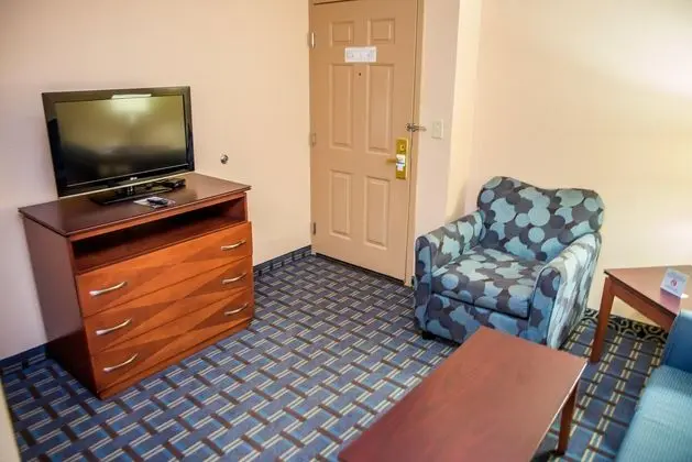 Holiday Inn Express Hotel & Suites Cocoa Beach - Genel