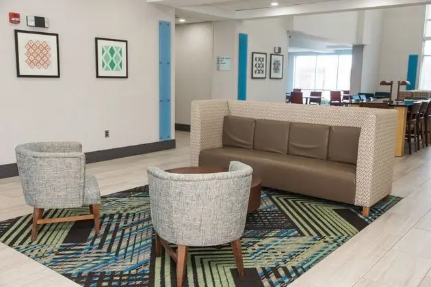 Holiday Inn Express and Suites Columbia Fort Jacks - Dış Mekan