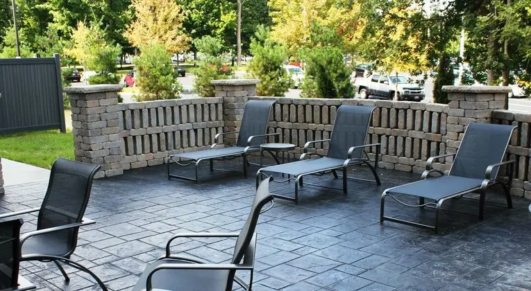 Holiday Inn Express and Suites Columbus Polaris Pa