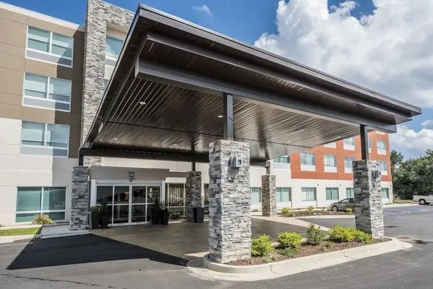 Holiday Inn Express & Suites Commerce, an IHG Hotel - Dış Mekan