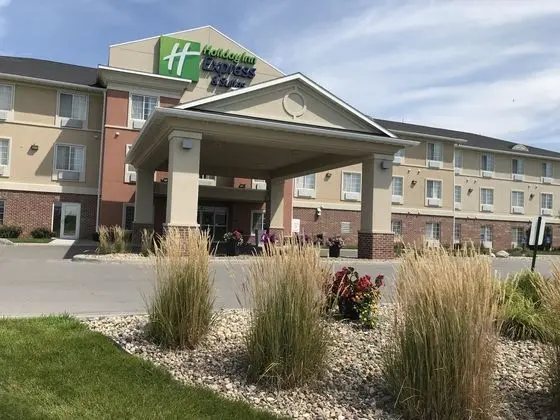 Holiday Inn Express and Suites Council Bluffs Conv