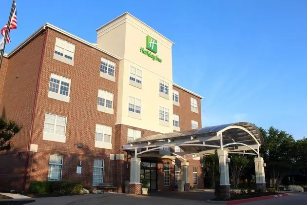 Holiday Inn Express Suites Dallas Addison