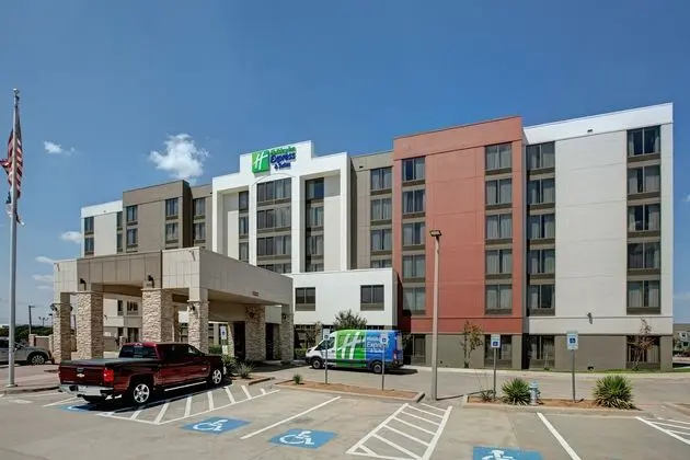 Holiday Inn Express Hotel & Suites Dallas Ft. Wort - Öne Çıkan Resim