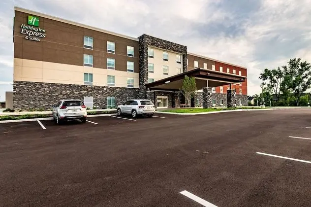Holiday Inn Express And Suites Dayton East Beavercreek, an IHG Hotel