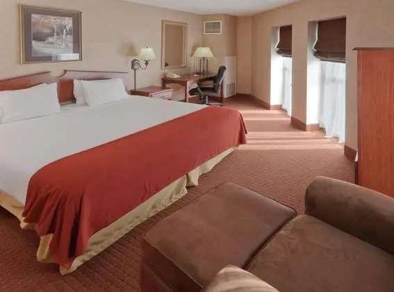 Holiday Inn Express and Suites Deadwood Gold Dust