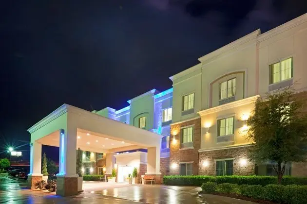 Holiday Inn Express and Suites Decatur
