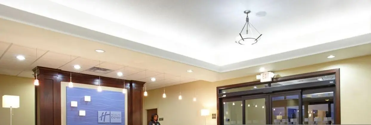 Holiday Inn Express and Suites Deer Park