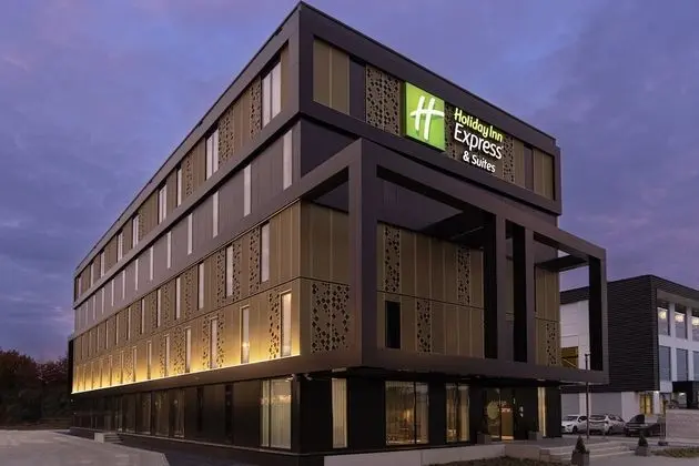 Holiday Inn Express and Suites Deventer, an IHG Hotel