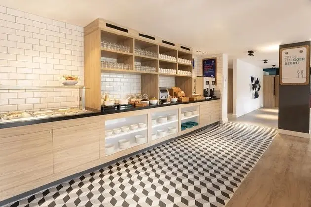 Holiday Inn Express and Suites Deventer, an IHG Hotel - Yerinde Yemek