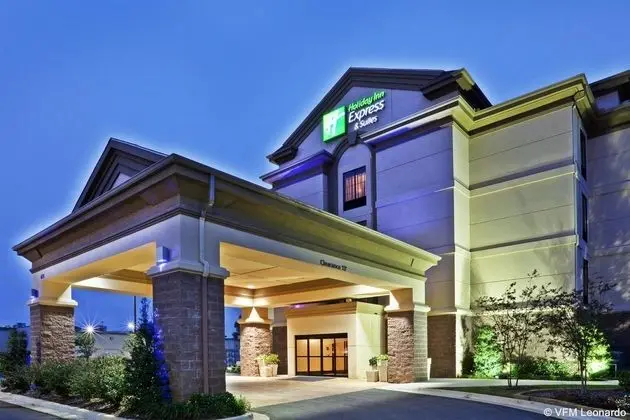 Holiday Inn Express and Suites Durant