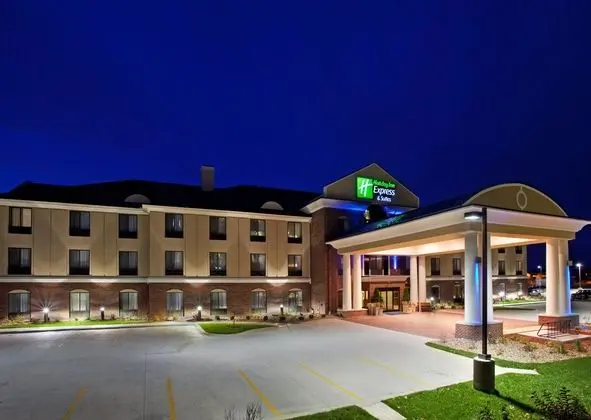 Holiday Inn Express Hotel & Suites East Lansing
