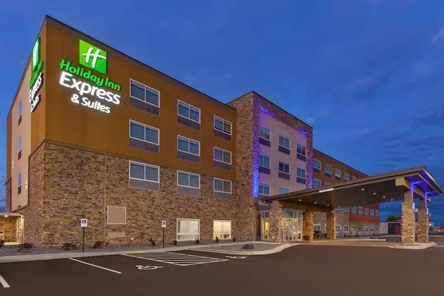 Holiday Inn Express And Suites Eau Claire West I-94, an IHG Hotel