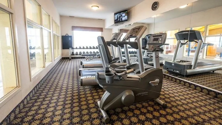 Holiday Inn Express & Suites Edmonton International Airport, an IHG Hotel - Fitness