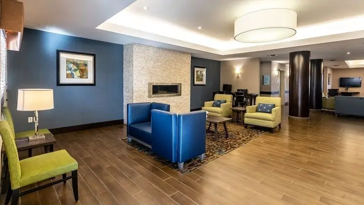 Holiday Inn Express & Suites Edmonton International Airport, an IHG Hotel - Lobi