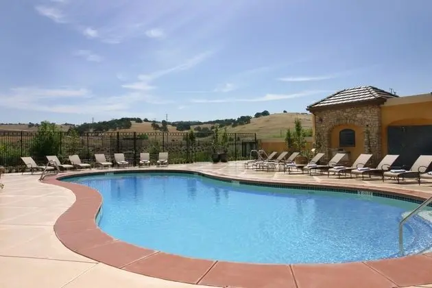 Holiday Inn Express and Suites El Dorado Hills - Havuz