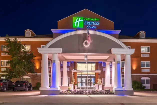 Holiday Inn Express and Suites Elgin
