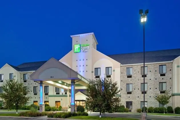 Holiday Inn Express and Suites Elkhart South