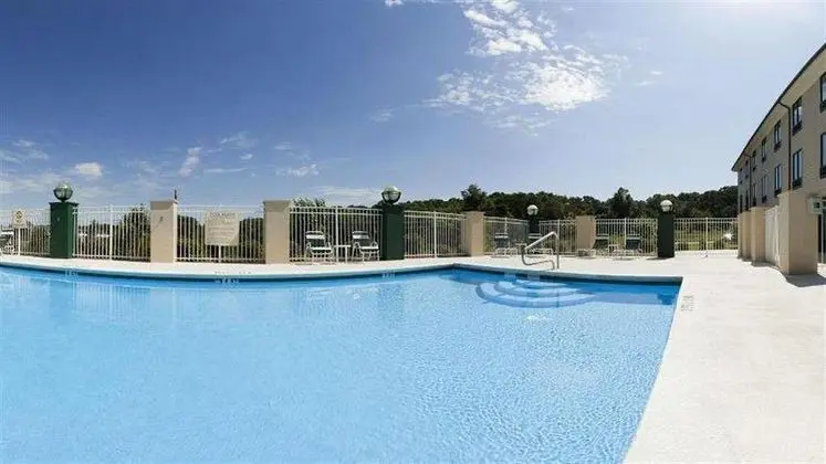 Holiday Inn Express and Suites Enterprise