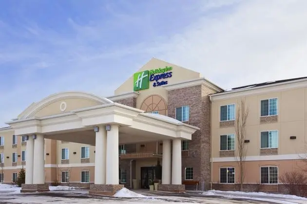 Holiday Inn Express and Suites Evanston