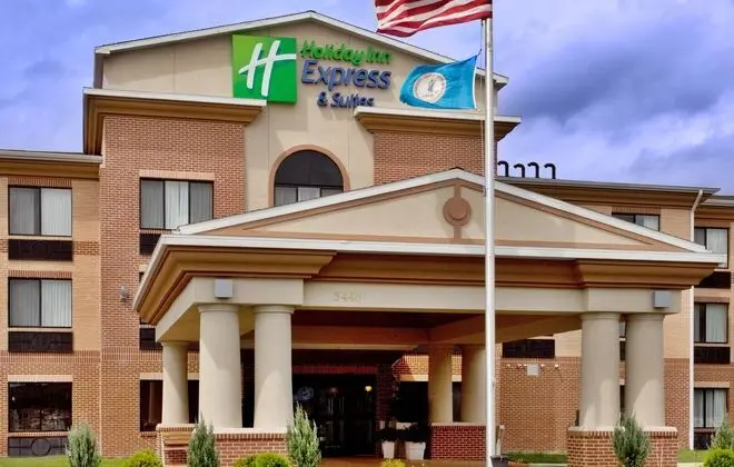 Holiday Inn Express and Suites Exmore Eastern Shor
