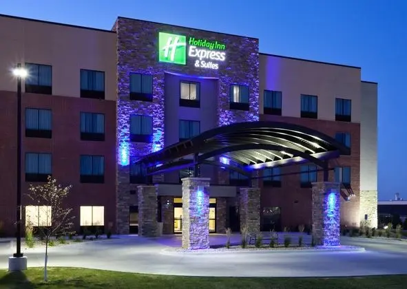 Holiday Inn Express and Suites Fort Dodge