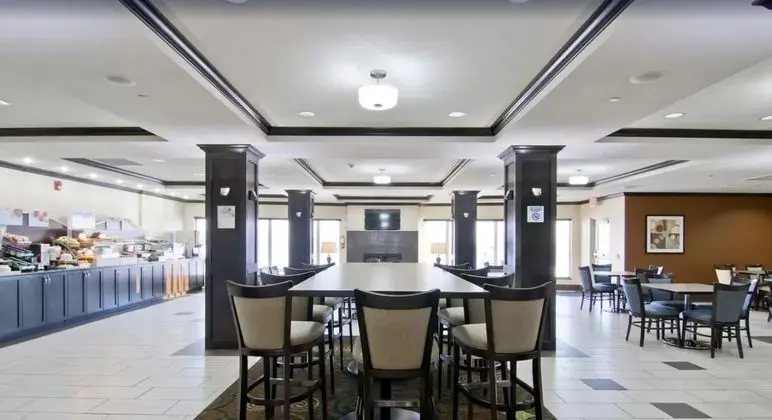 Holiday Inn Express and Suites Fort Saskatchewan