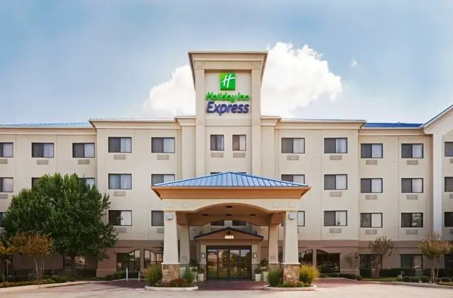 Holiday Inn Express Hotel & Suites Fort Wirth Sout